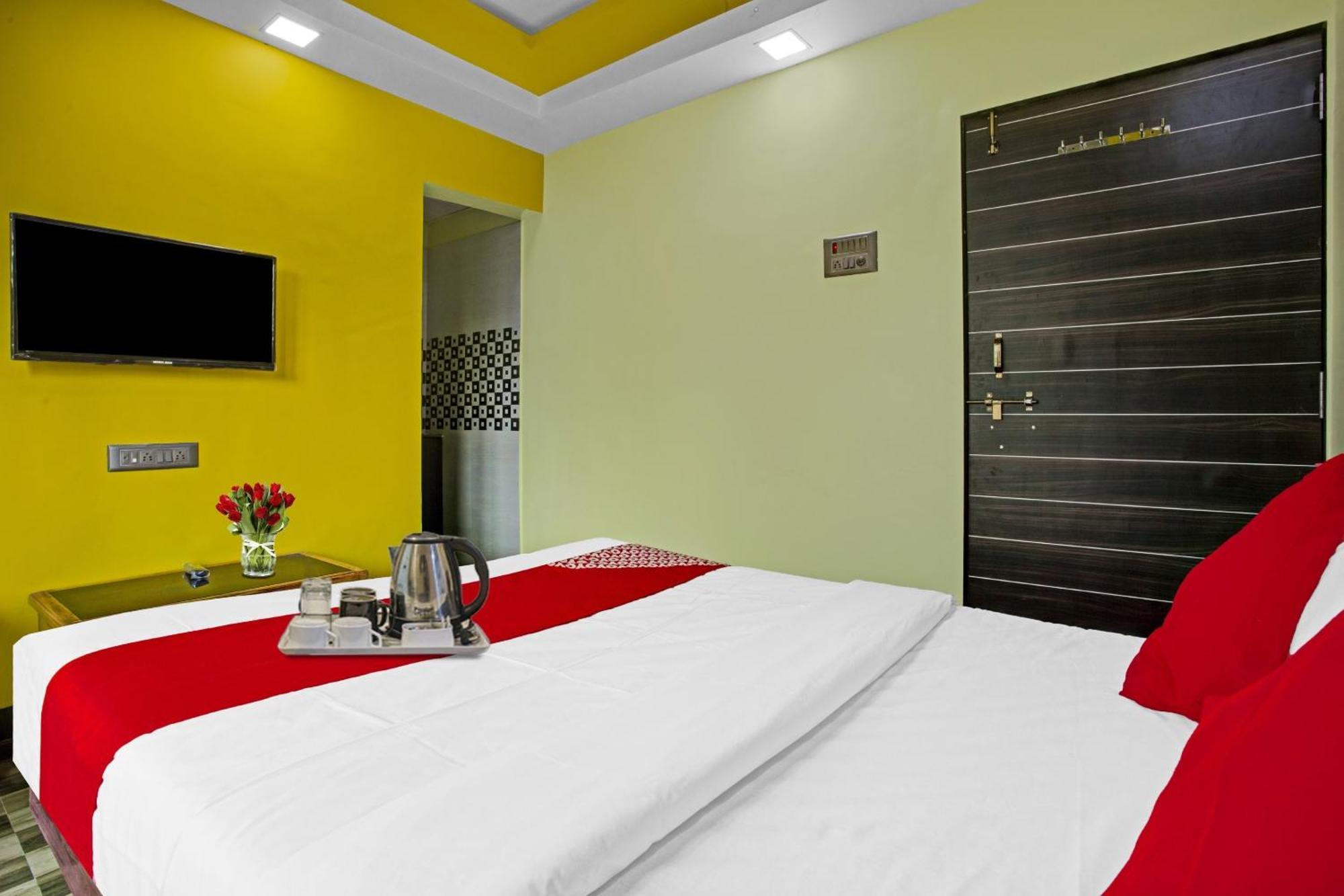 Hotel O Om Sai Residency Lodging And Boarding Taloje Exterior photo