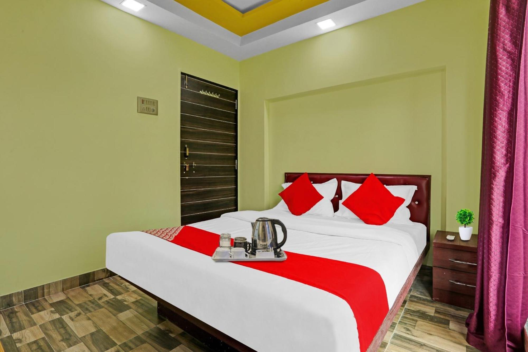 Hotel O Om Sai Residency Lodging And Boarding Taloje Exterior photo